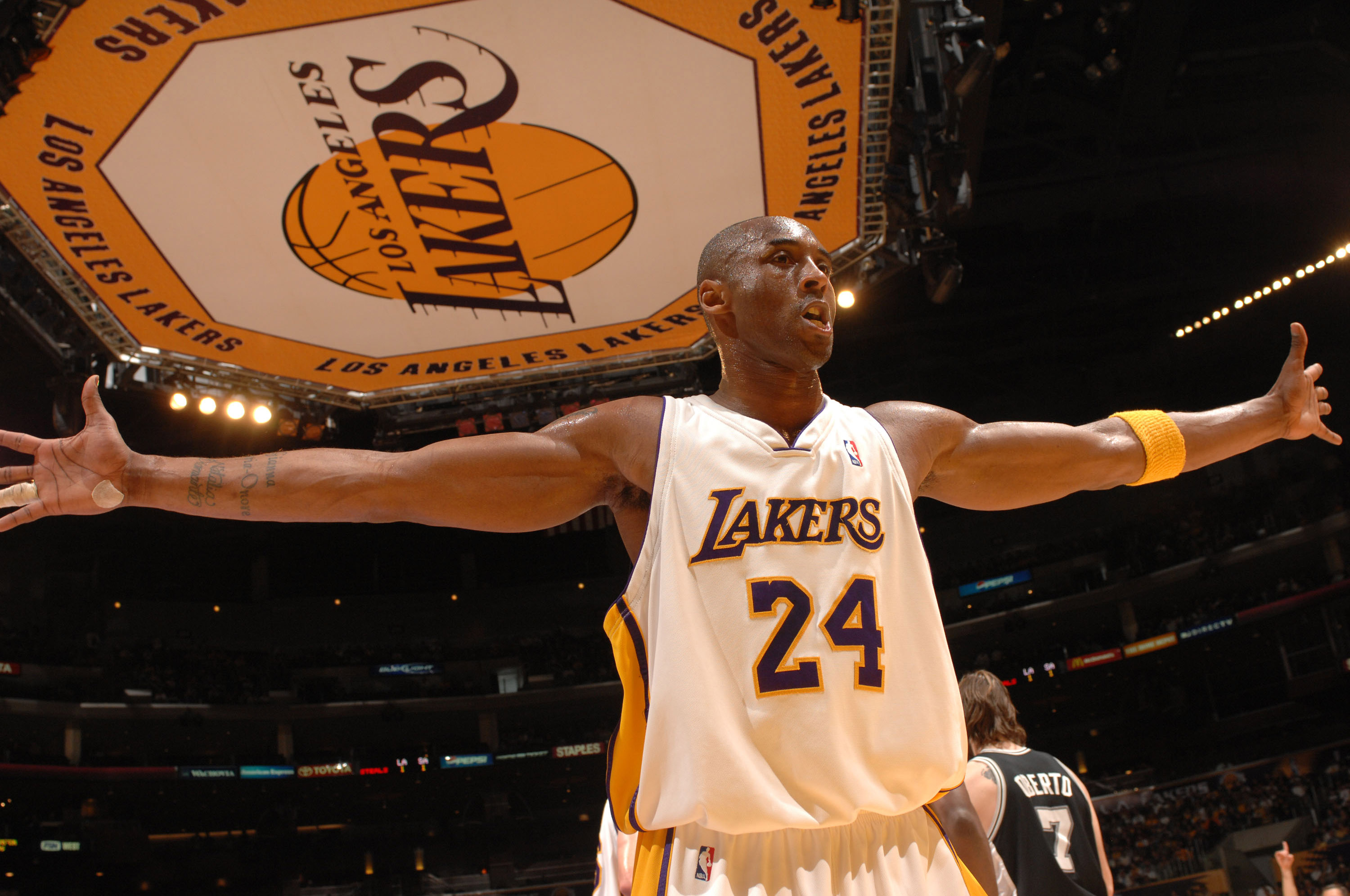 何能压制约 何能压制约