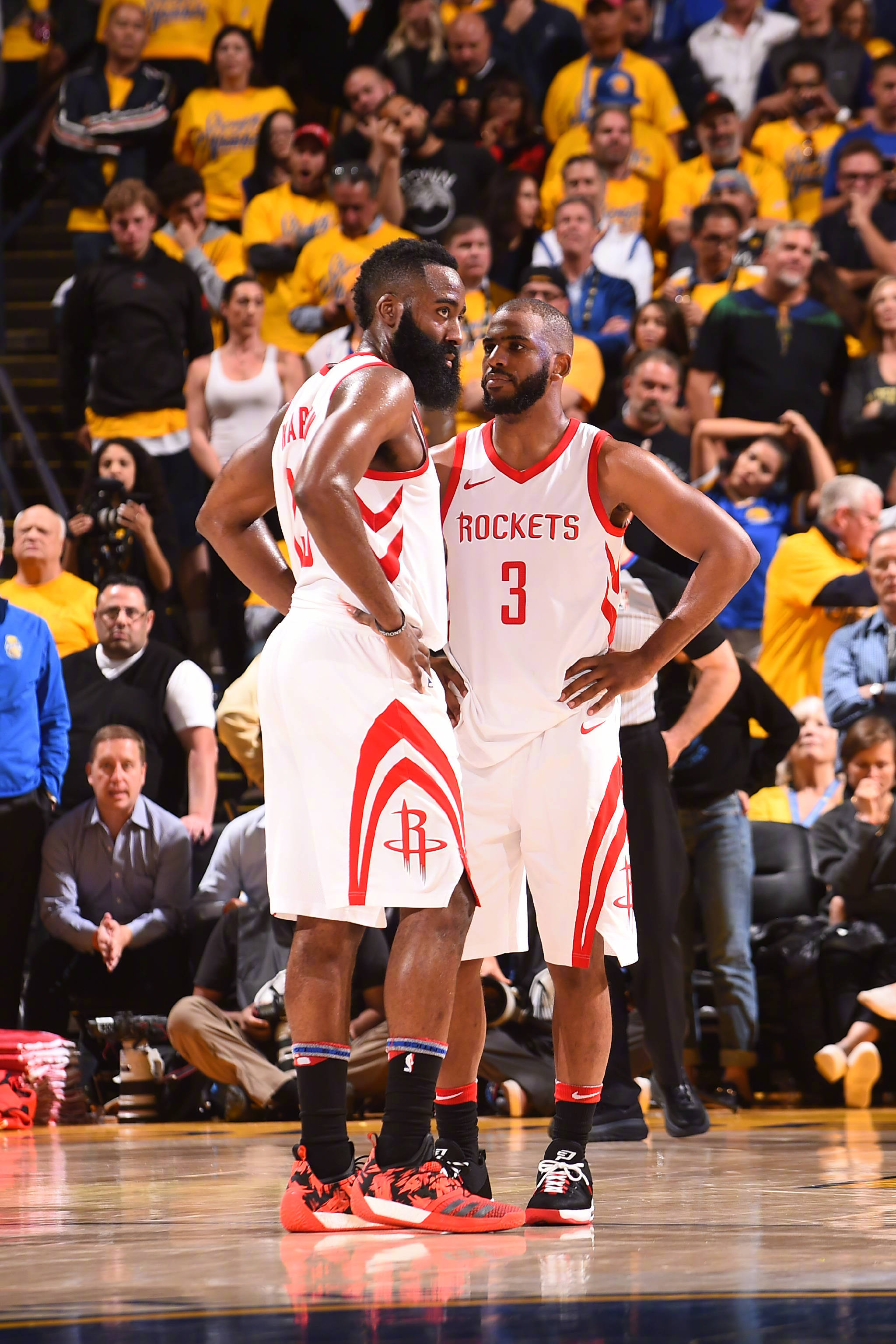 仅是两队实 仅是两队实